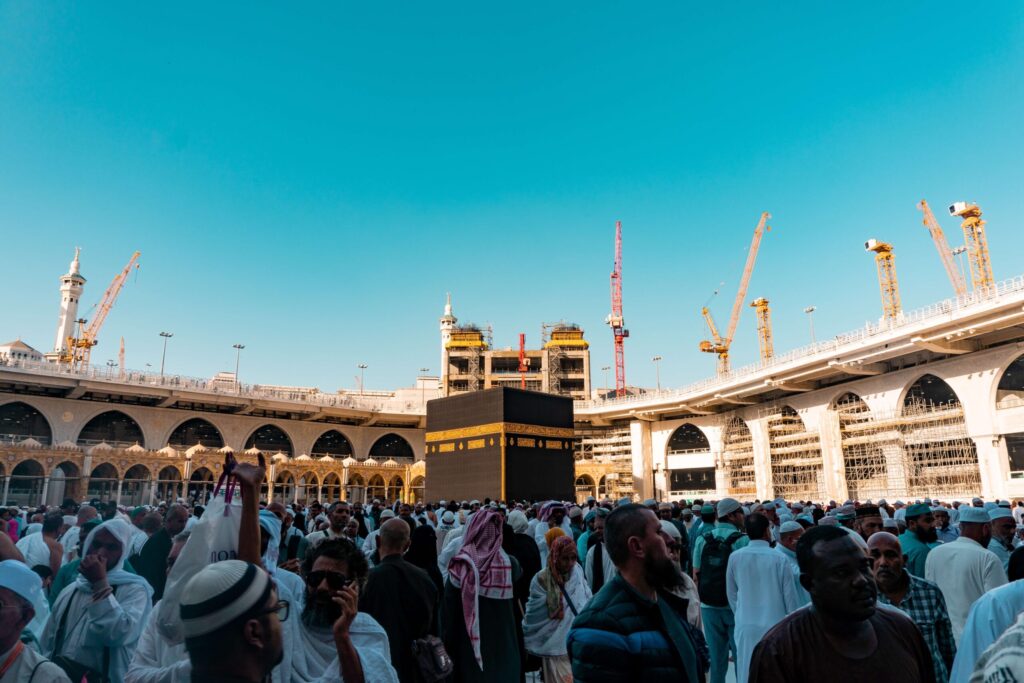 uganda-ka-machli-vikreta-hajj-krne-k-liye-10-saal-k-liye-paisa-bachata-hai