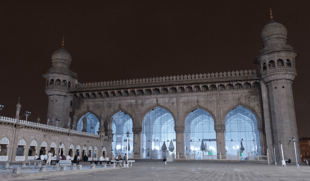 Mecca Masjid | 10 Unique Masjids from South Asia