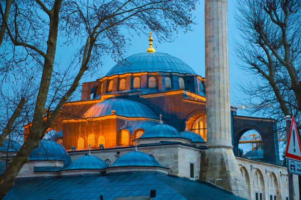 Hz Bilal ibn Rabah (RA) The Life of the First Muezzin
